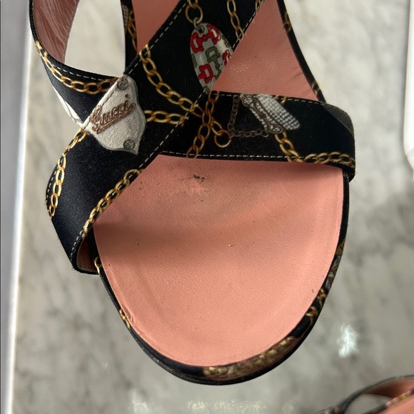 GUCCI Tom Ford For Gucci Vintage Chain Logo Satin Slide Heels size 7 - Picture 5 of 16